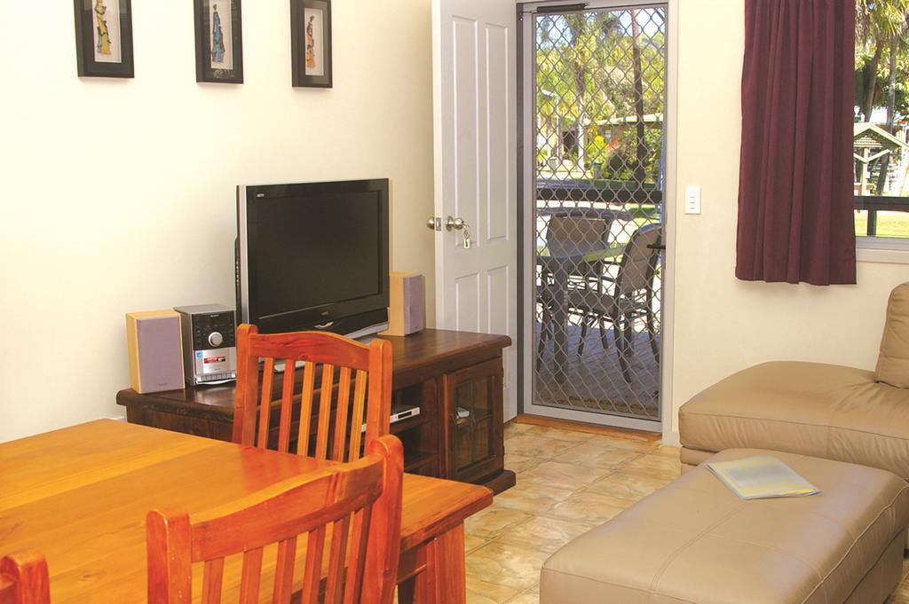 Smugglers Cove Holiday Village Forster Phòng bức ảnh